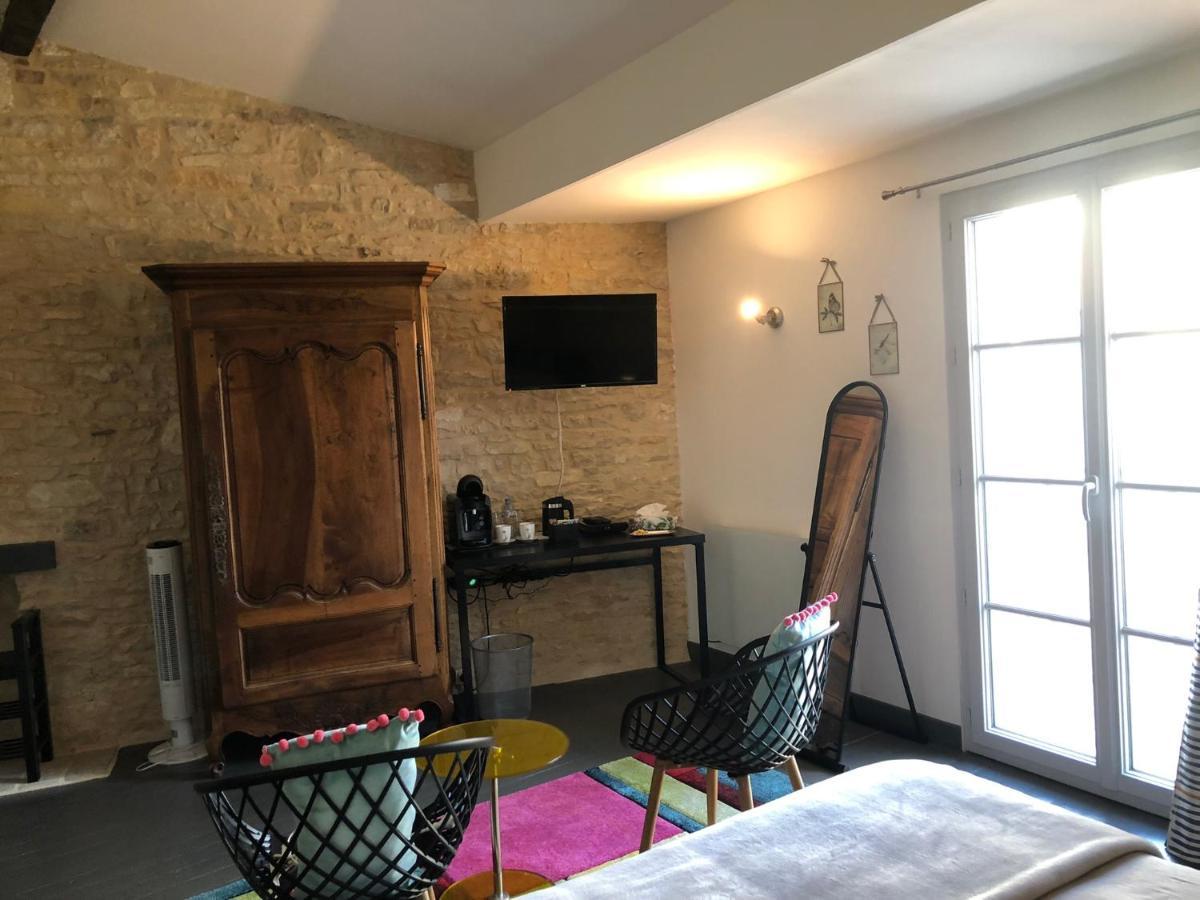 Les Halles Chambre D'Hotes Verteuil-sur-Charente Екстер'єр фото